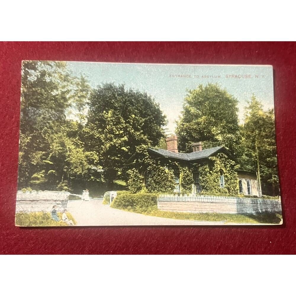 Postcard - Entrance To Assylum, Syracuse NY‎ Unposted